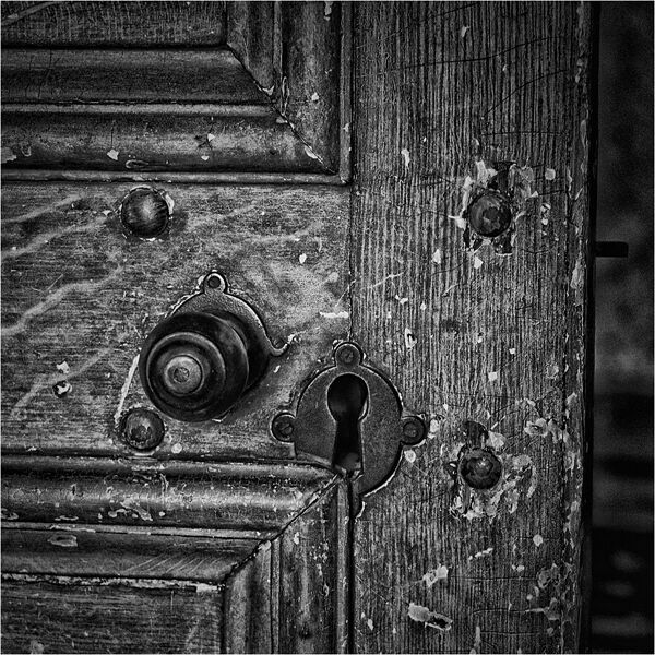 The old door