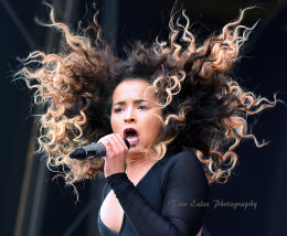 Ella Eyre