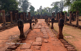 Entrance to Banteay Srei