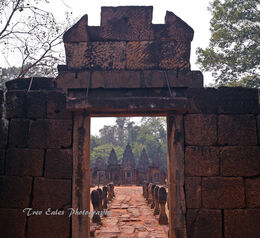 Entrance to Banteay Srei
