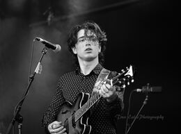 Elijah Hewson, Inhaler