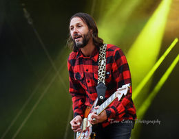 Grant Nicholas, Feeder.