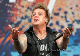 Jaocby Shaddix, Papa Roach