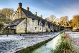 arlington row cottages bibury cotswolds