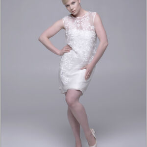 Alexandra in Twiggy pose