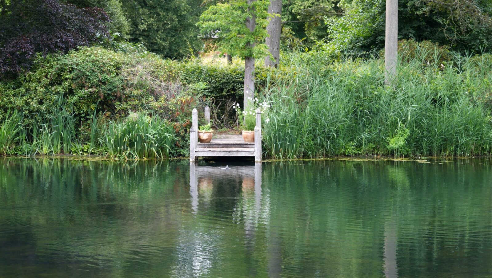 Oval Lake, Althorp House