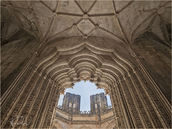 Manueline portal, Batalha