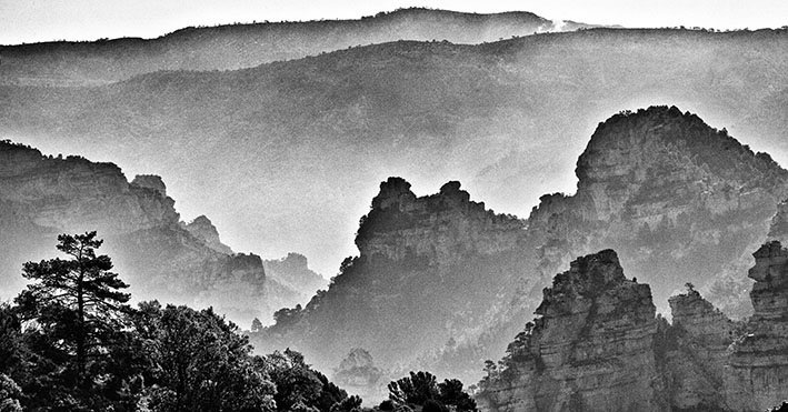 Mono peaks