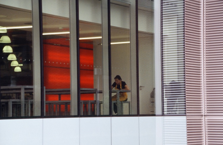 095-after hours london