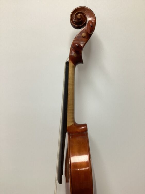 H7 Baroque viola 1770 neck side