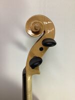 N1 Octave violin scroll side