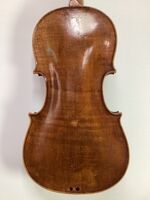 R25 English baroque back