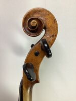 R25 English baroque scroll side