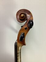 R28 Gasparo da Salo copy scroll side