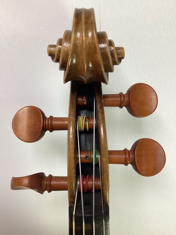 R31 German Maggini copy pegbox