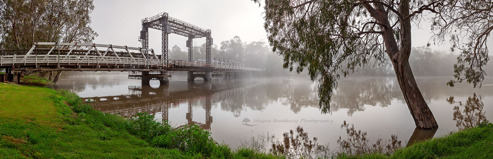 Swan Hill Bridge