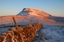 First light on Pen-Y-Ghent
