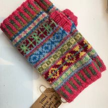 Cerise mittens