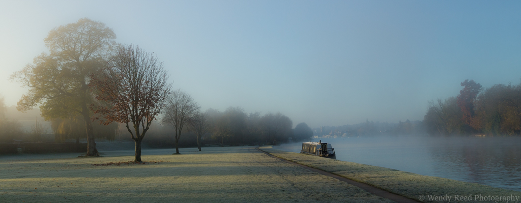 Misty morning in Remenham