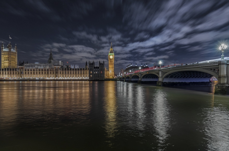 25 Parliament at Night by Steve Davenport