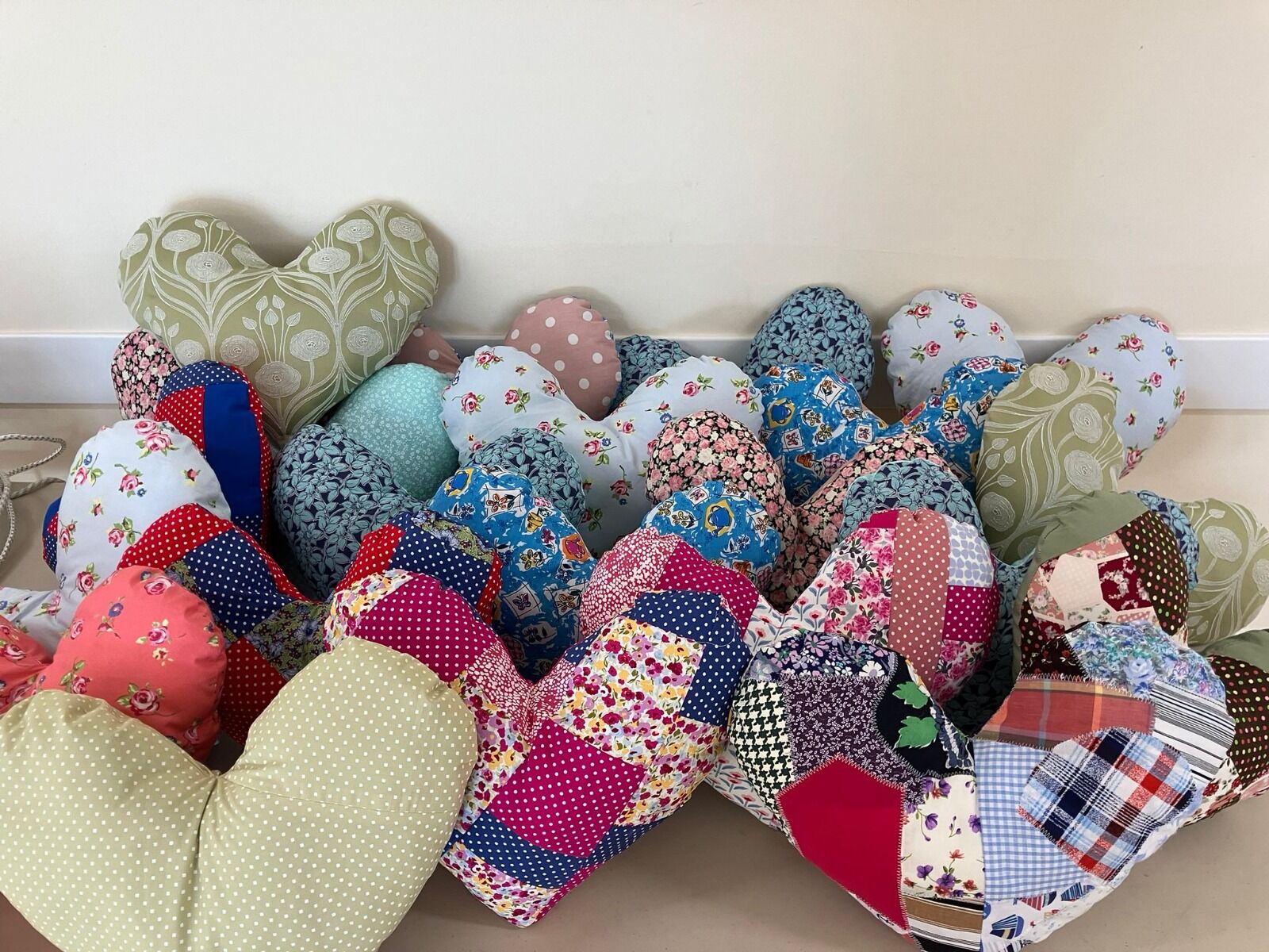 27 heart cushions were delivered to the Breast Cancer Care Unit in Winchester in June 2025.