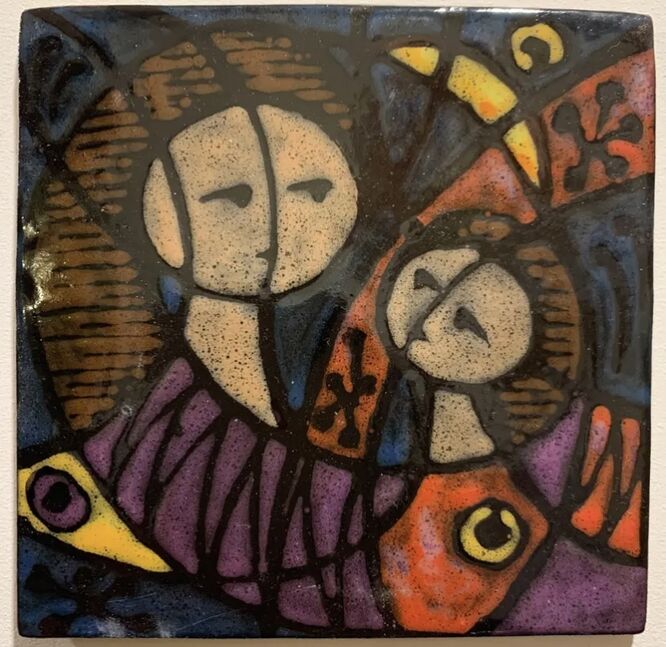 Mother & Child (glazed terracotta tile) – Ioanna Namintraporn