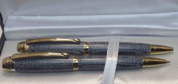 Titanium Gold Mistral Pen & Pencil set in Denim SOLD